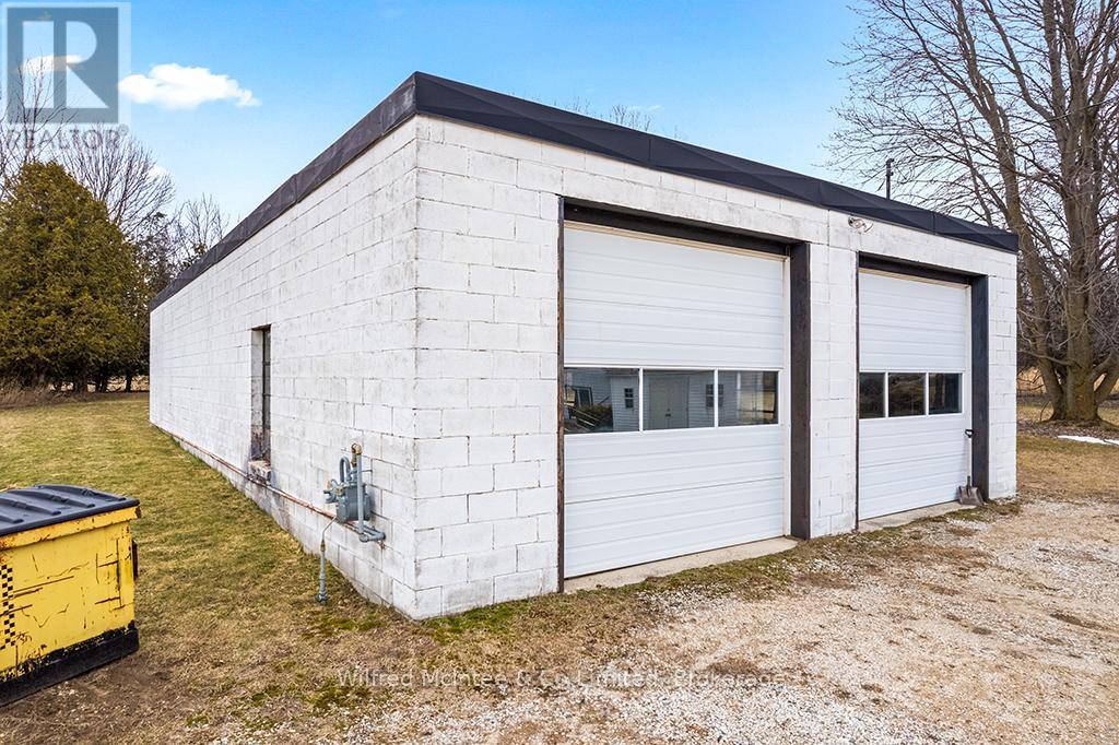 30'x60' 2 +2 bay autobody shop, 9ft bay doors - 401395 Grey Rd 4, West Grey, ON