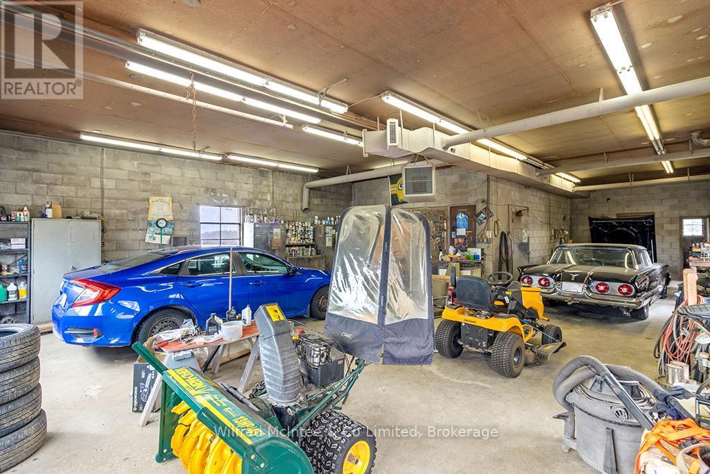 Shop has separate hydro and own nat gas furnace - 401395 Grey Rd 4, West Grey, ON