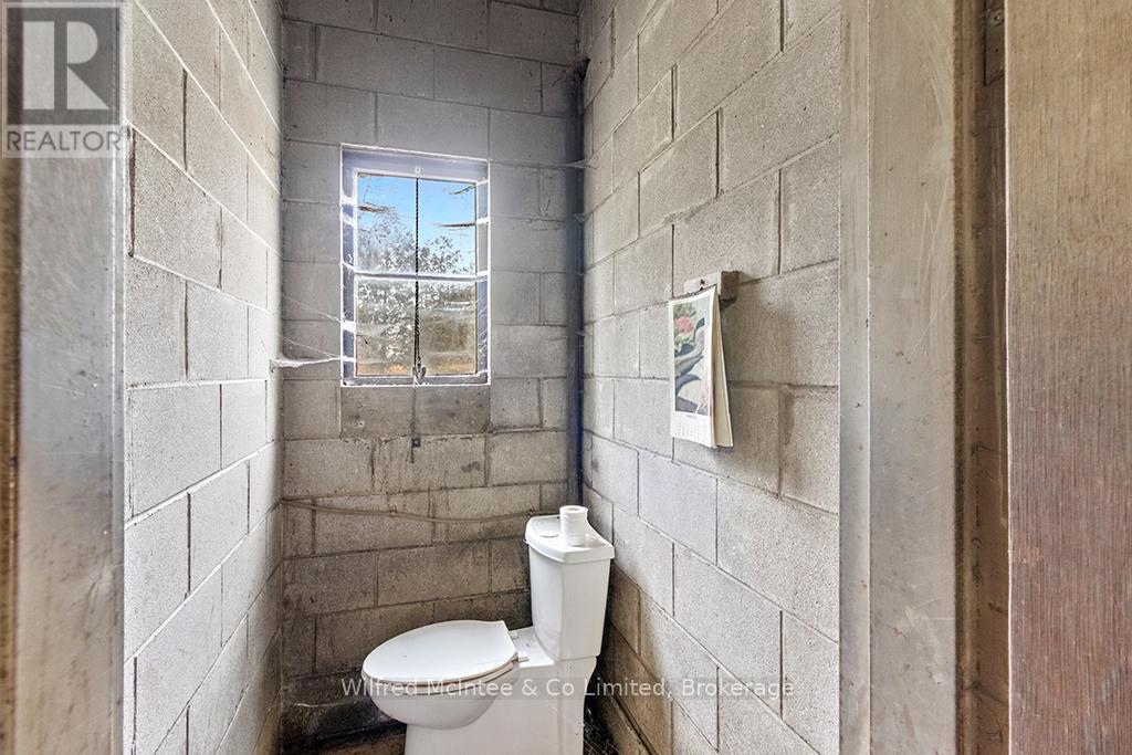 1pc shop bathroom - shop has own seperate septic - 401395 Grey Rd 4, West Grey, ON