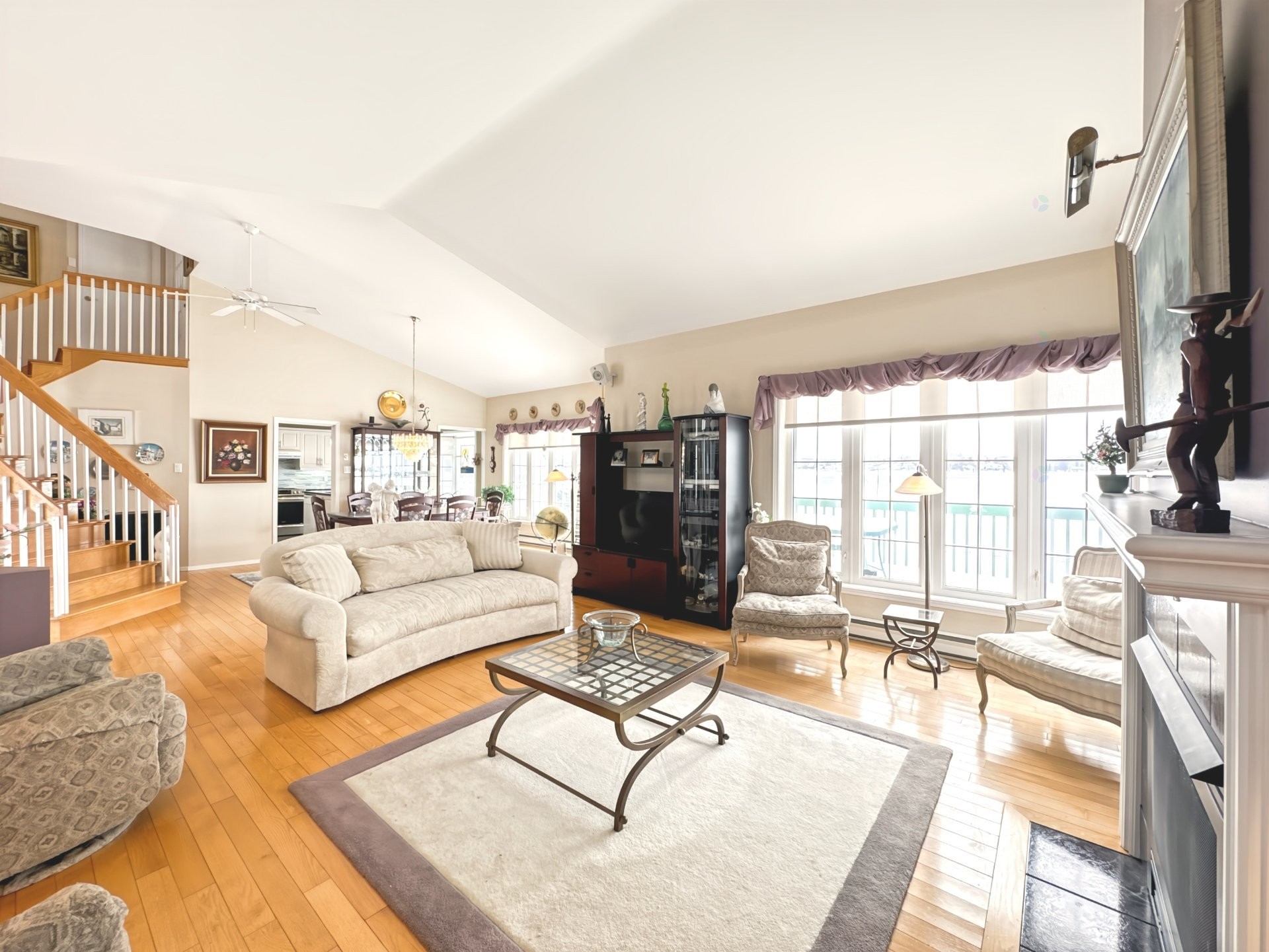 Living Room - 918 Ch. Duhamel, Pincourt, QC - Indoor Photo Showing Living Room