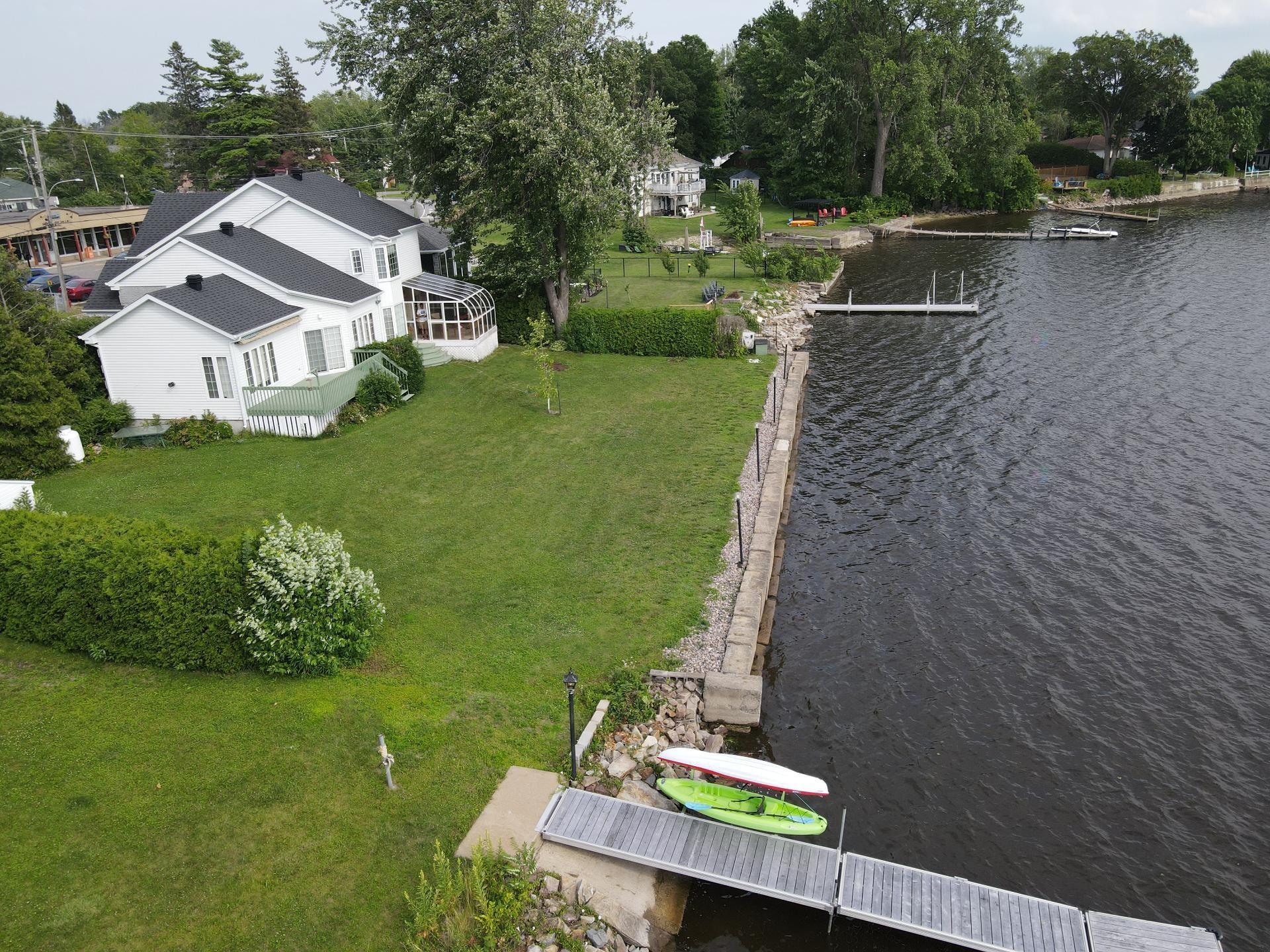 Courtyard - 918 Ch. Duhamel, Pincourt, QC - Outdoor With Body Of Water