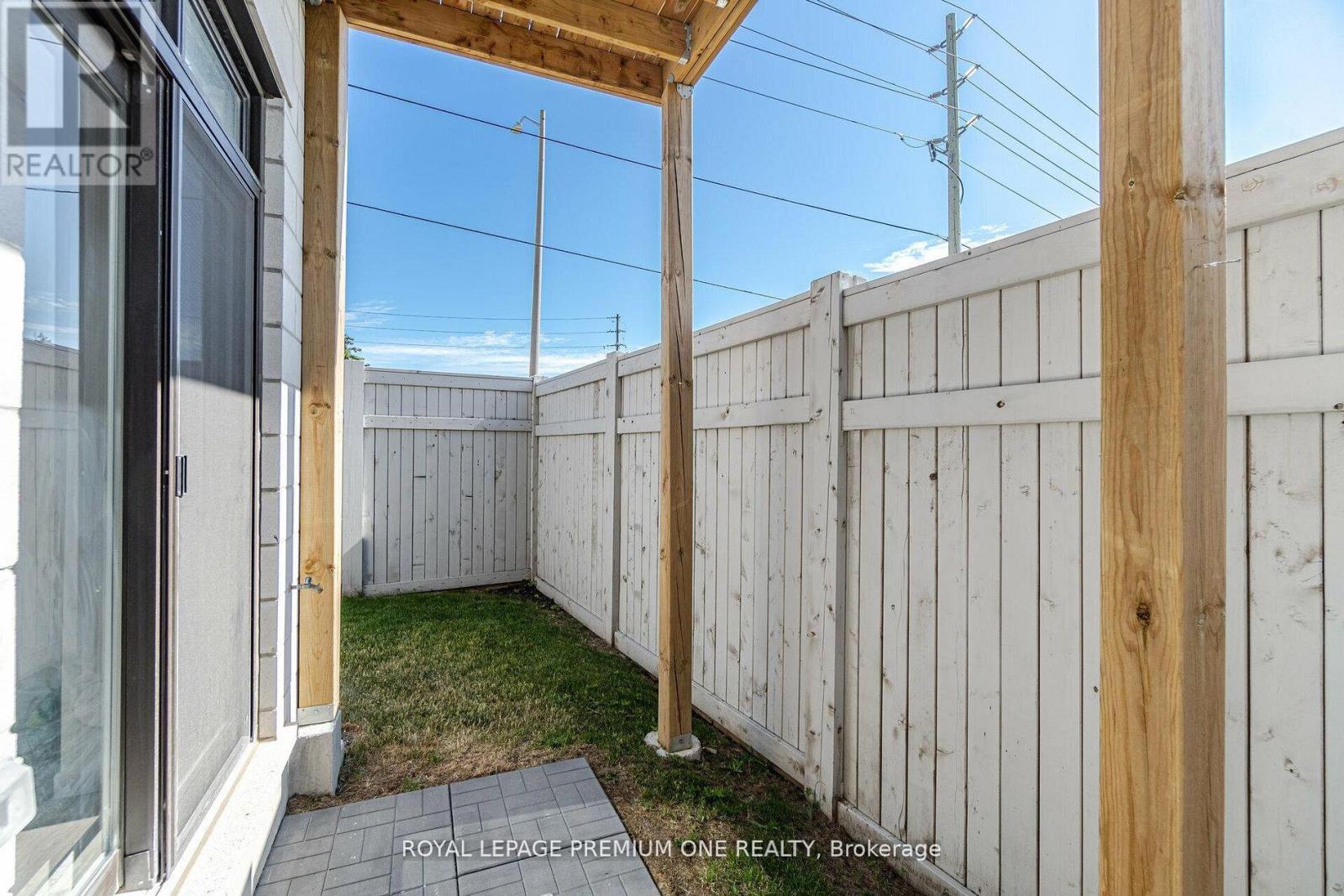 2 Seacoasts Circle, Vaughan, ON - Outdoor With Exterior