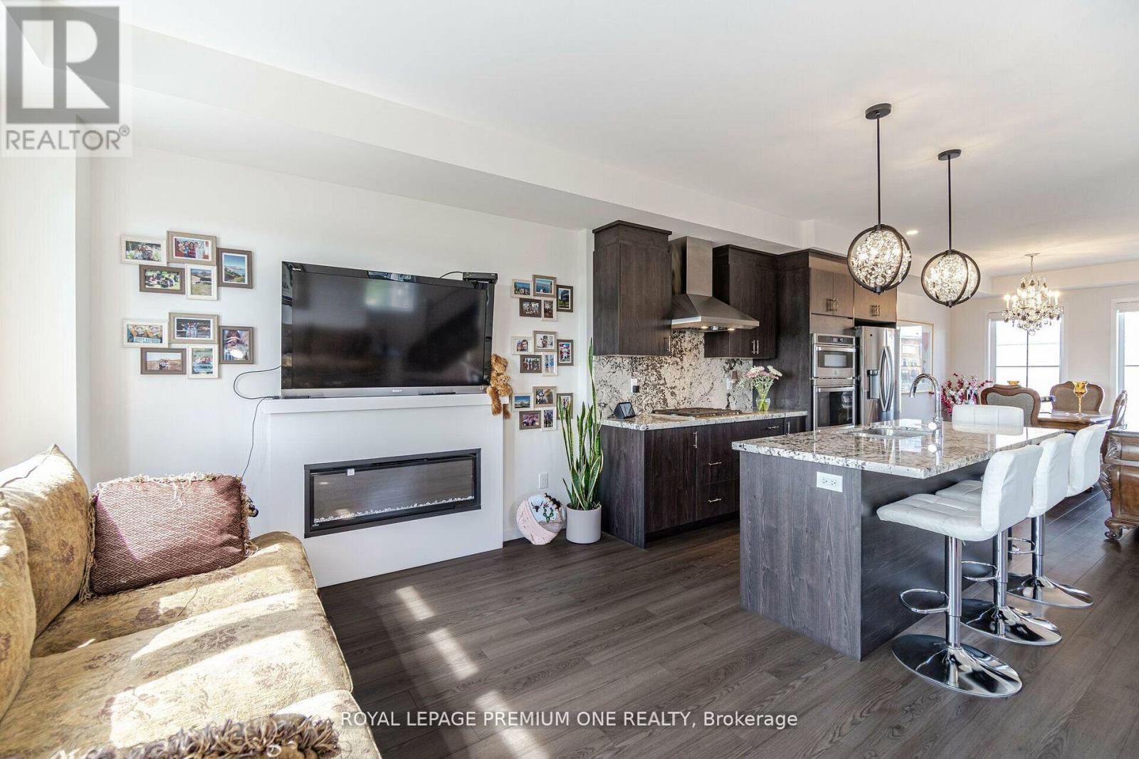 2 Seacoasts Circle, Vaughan, ON - Indoor With Fireplace