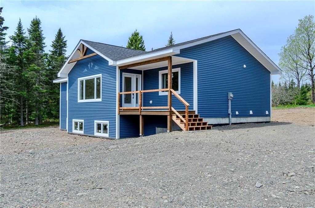 185 Base Rd, Willow Grove, NB