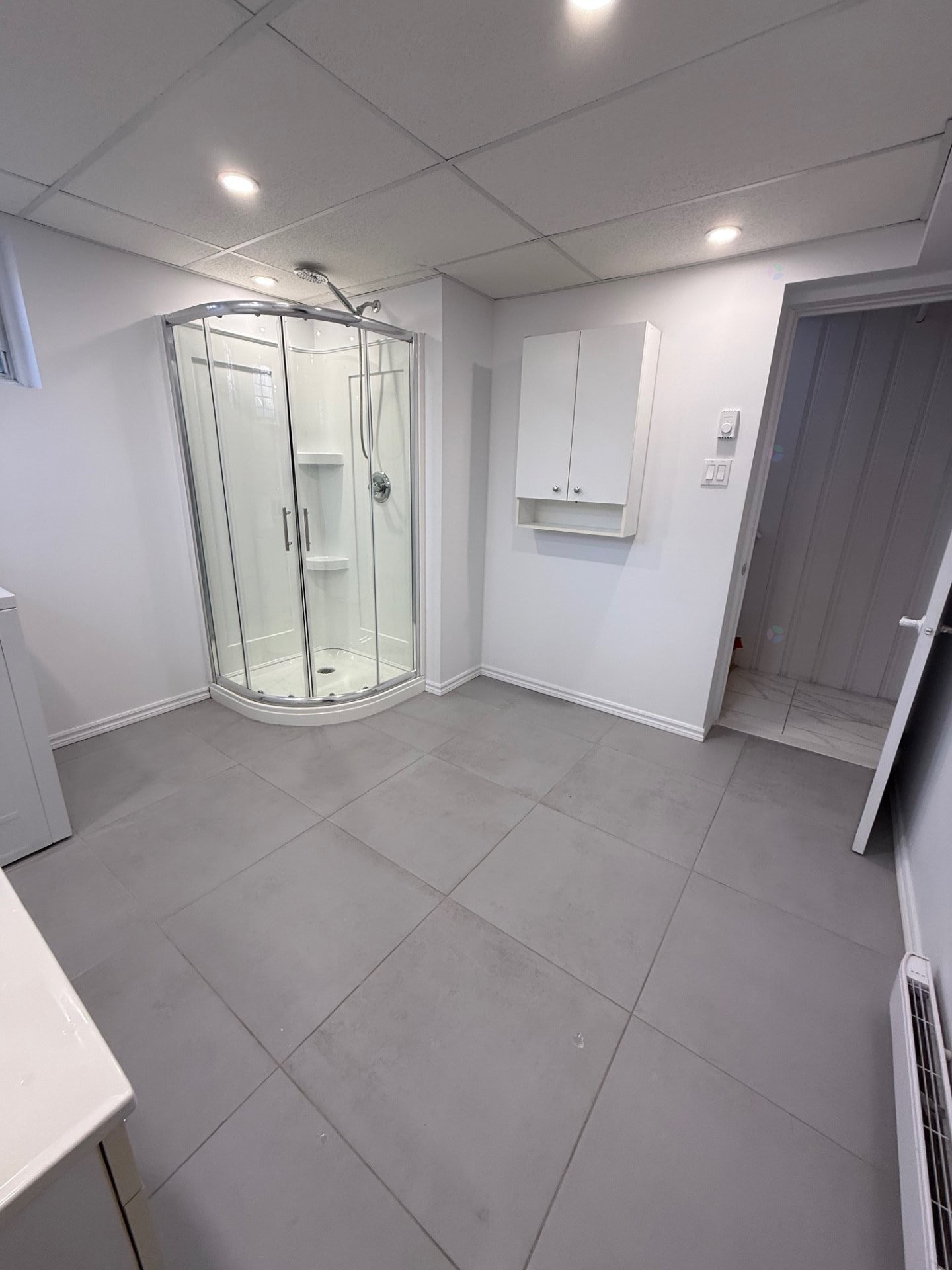 Salle de bains - 951 Av. Champagnat, Laval (Saint-Vincent-De-Paul), QC - Indoor Photo Showing Other Room