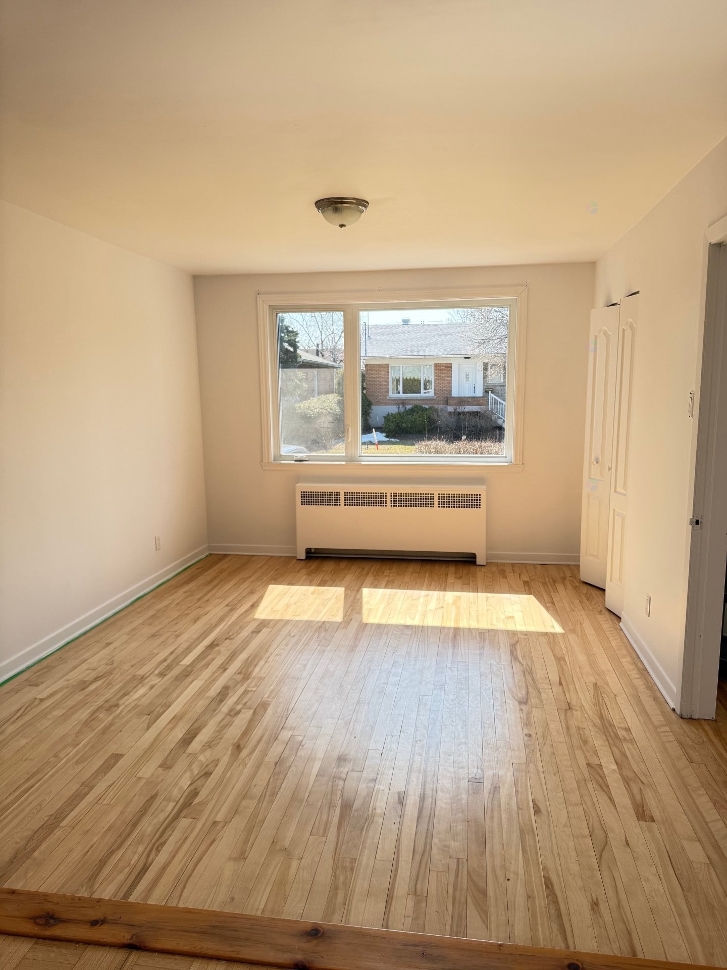 Chambre à coucher principale - 951 Av. Champagnat, Laval (Saint-Vincent-De-Paul), QC - Indoor Photo Showing Living Room