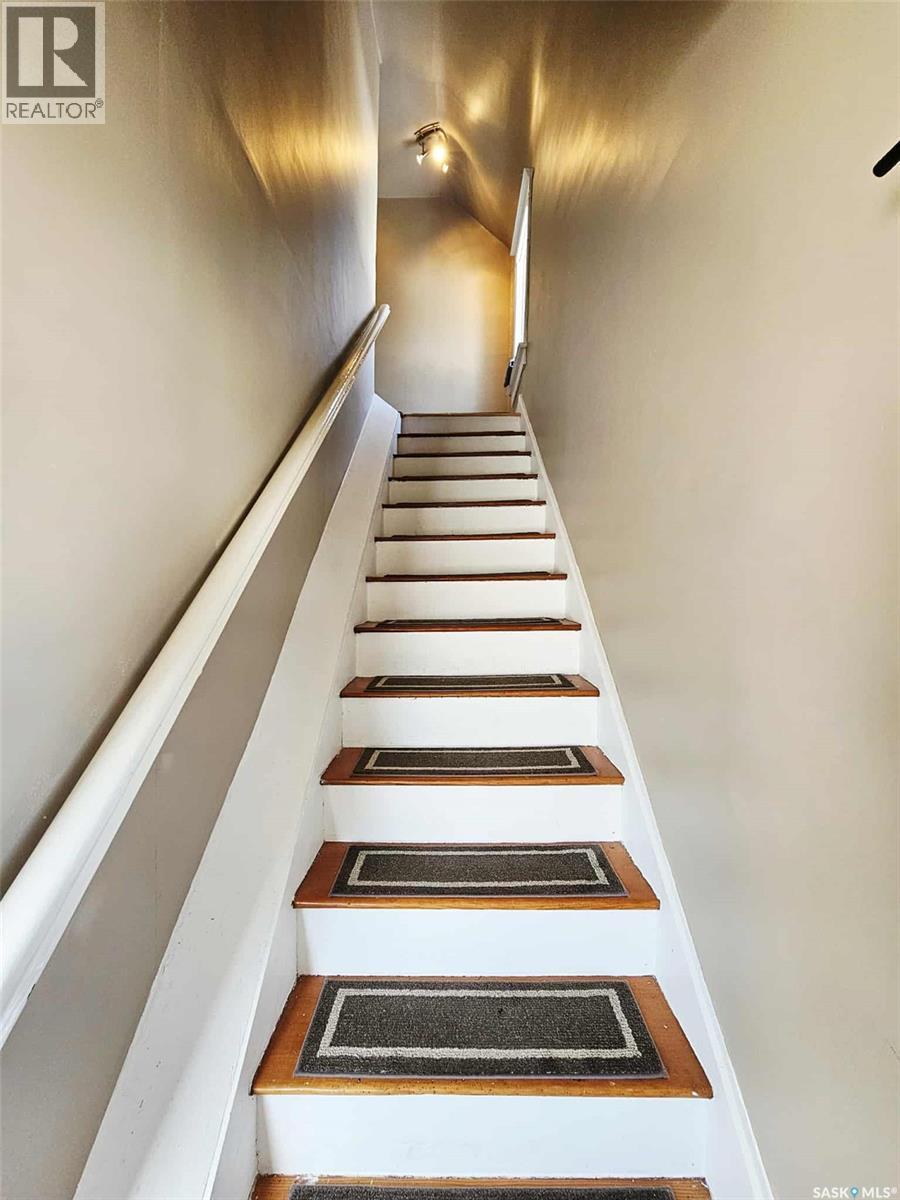 274 7Th Avenue E, Melville, SK - Indoor Photo Showing Other Room