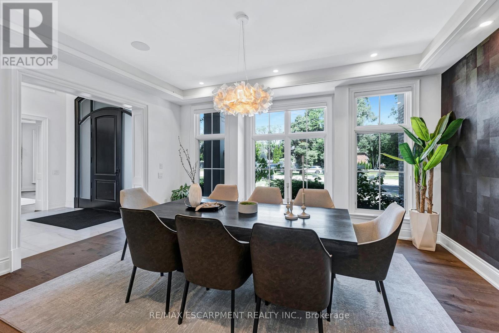 714 Atoka Drive, Mississauga, ON - Indoor Photo Showing Dining Room
