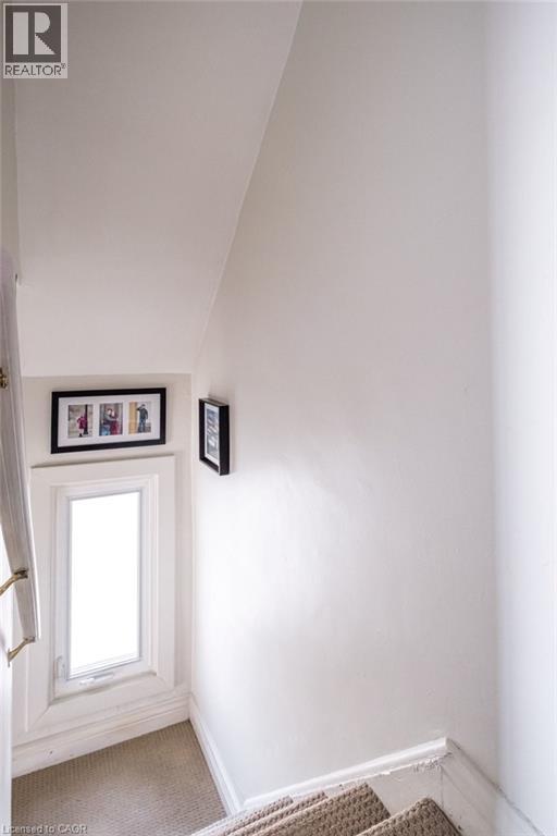 500 Ferguson Avenue N, Hamilton, ON - Indoor Photo Showing Other Room