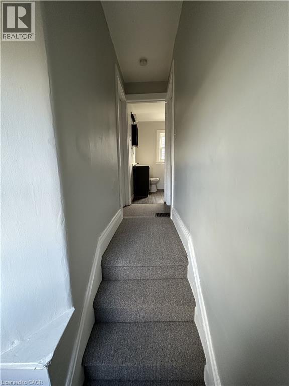 31 Mckinstry Street, Hamilton, ON - Indoor Photo Showing Other Room