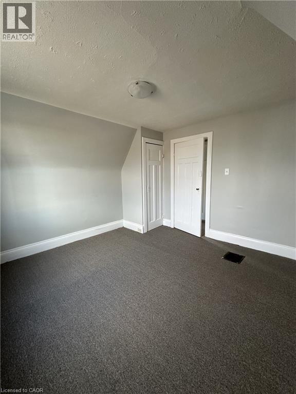 31 Mckinstry Street, Hamilton, ON - Indoor Photo Showing Other Room