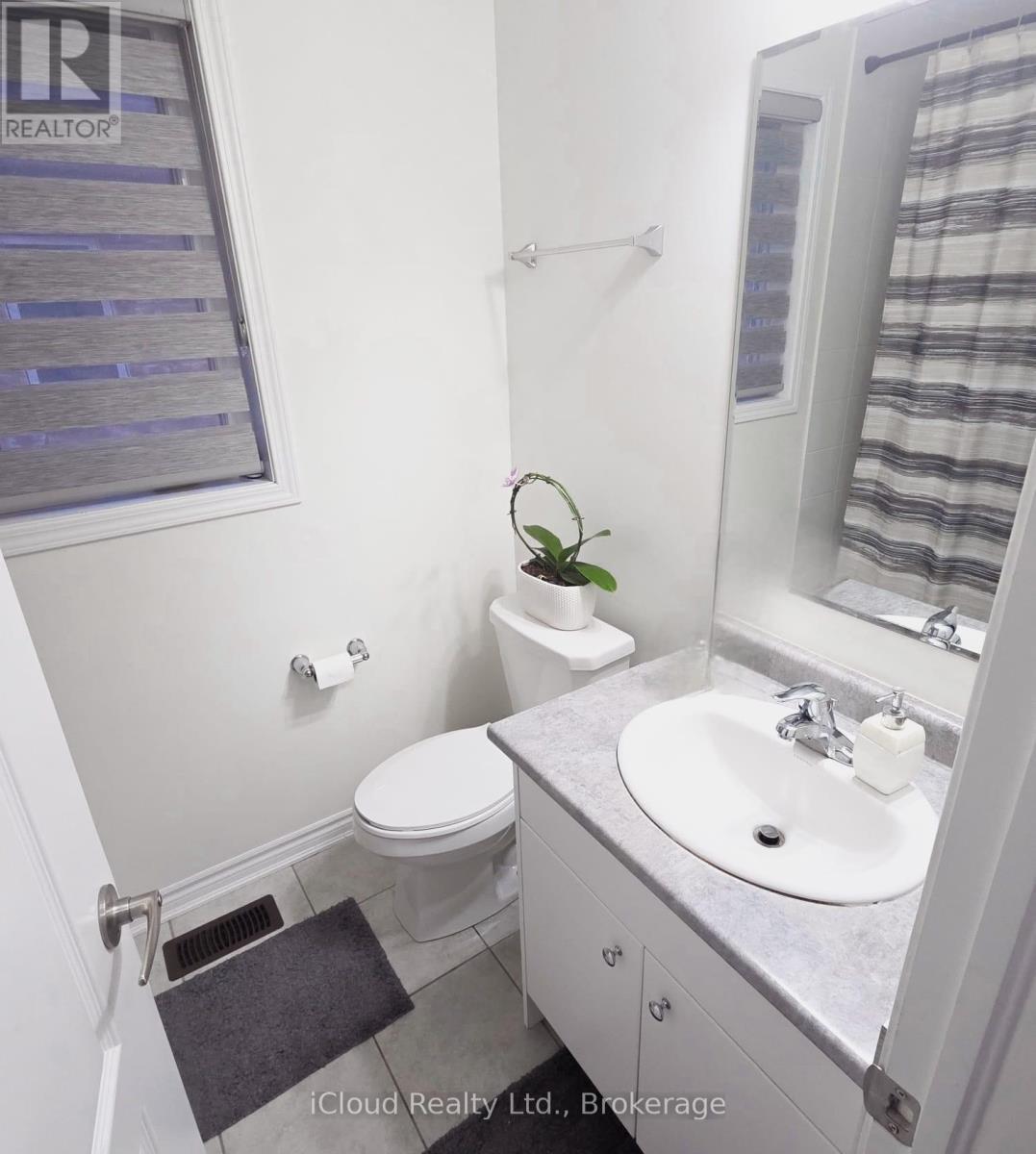68 Phyllis Drive, Caledon, ON - Indoor Photo Showing Bathroom