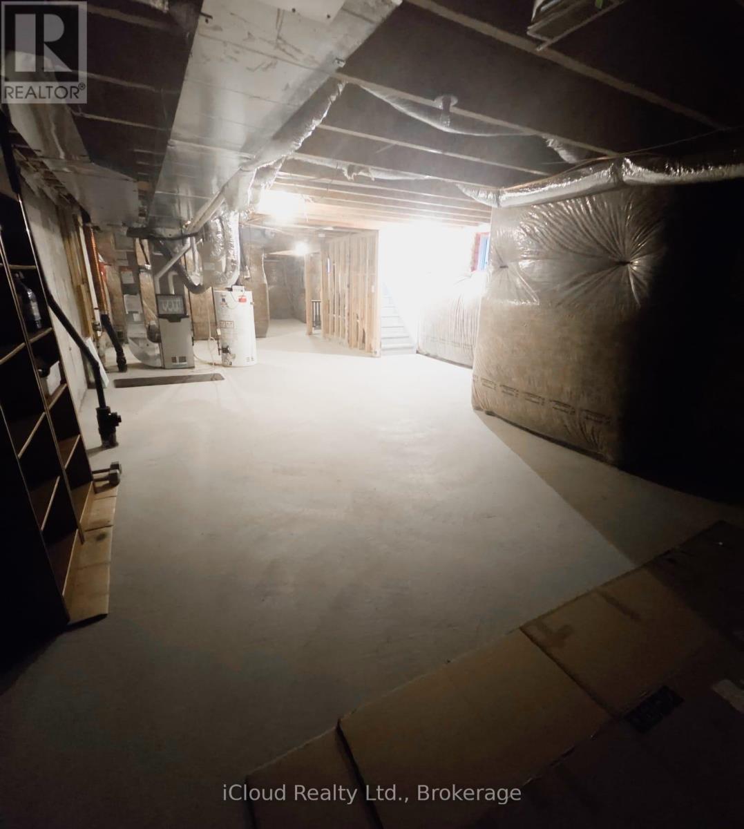 68 Phyllis Drive, Caledon, ON - Indoor