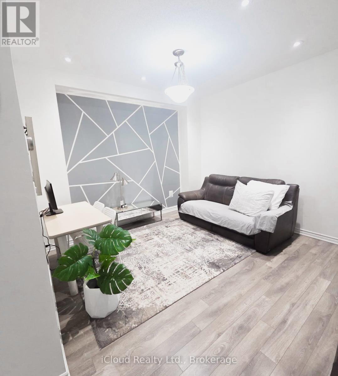 68 Phyllis Drive, Caledon, ON - Photo Showing Other Room