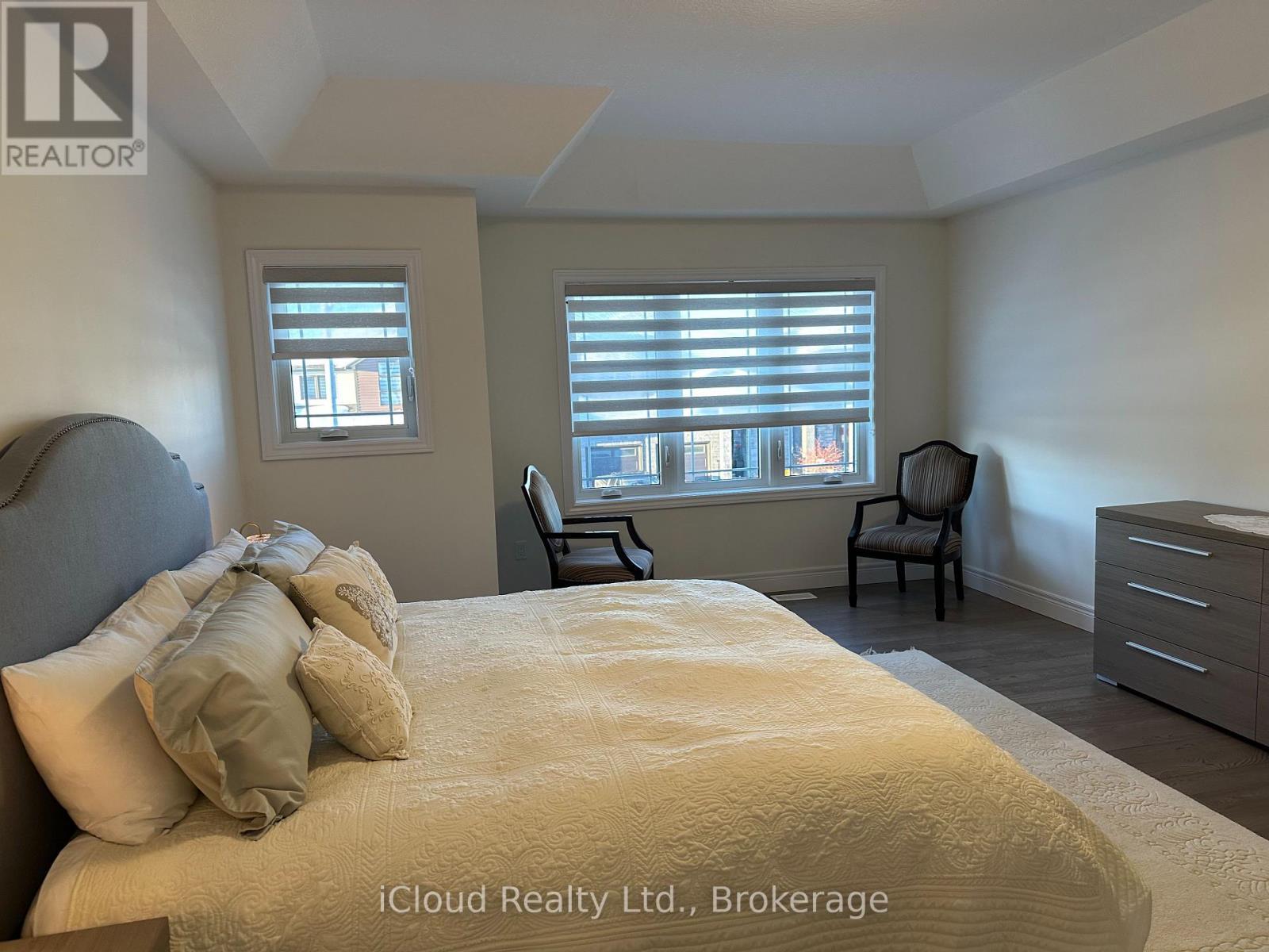 106 Queensgate Crescent, Woolwich, ON - Indoor Photo Showing Bedroom