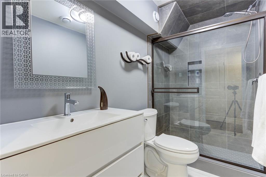128 Schmidt Drive, Arthur, ON - Indoor Photo Showing Bathroom