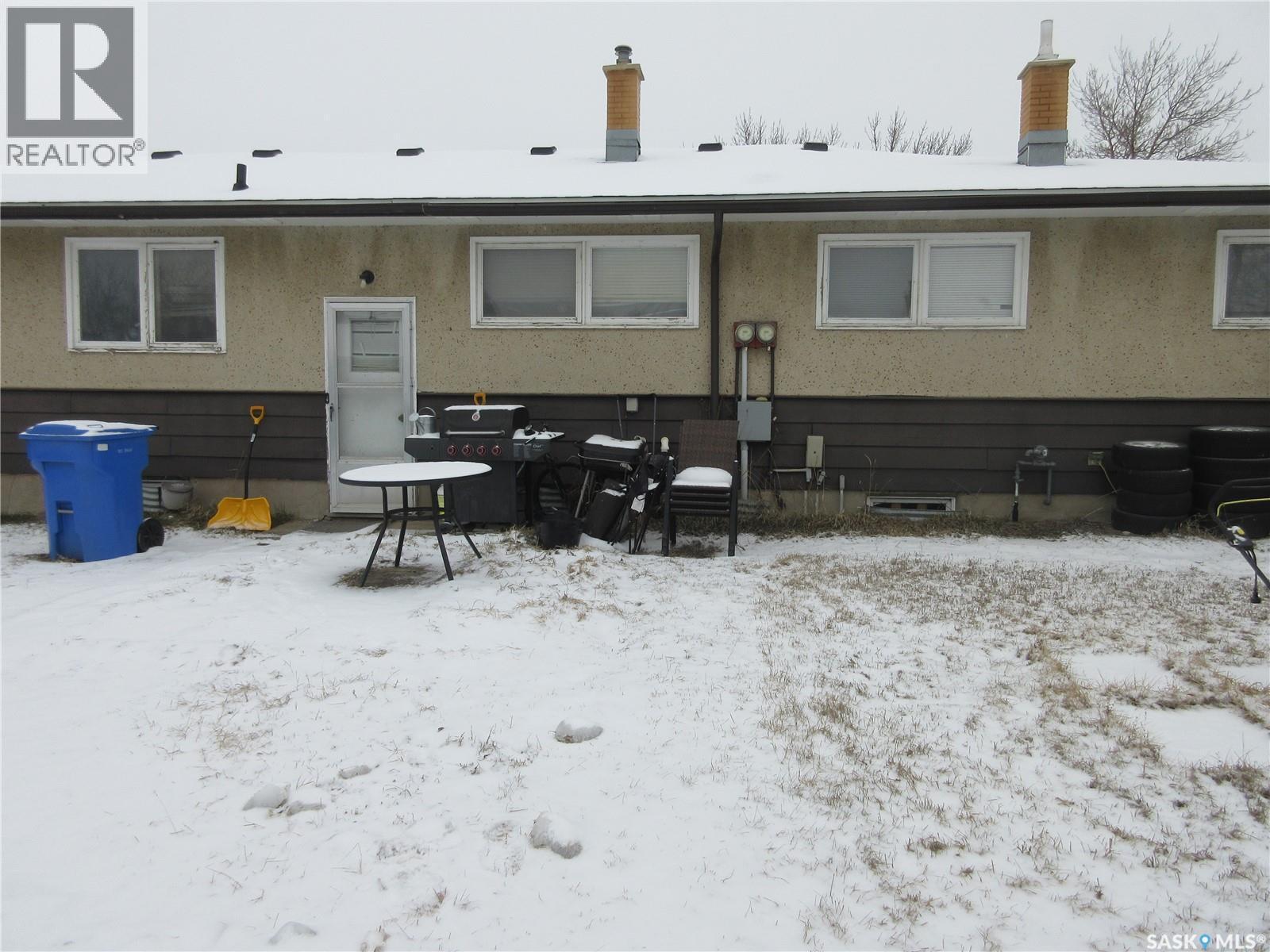 182 Rothwell Crescent, Regina, SK - Outdoor