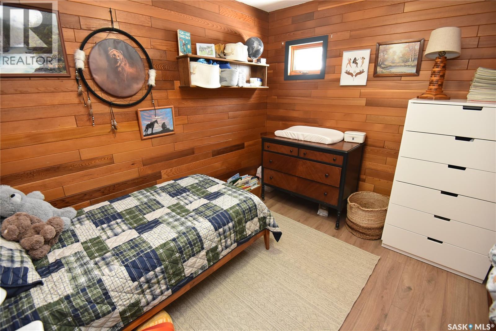 115 4Th Avenue E, Nipawin, SK - Indoor Photo Showing Bedroom