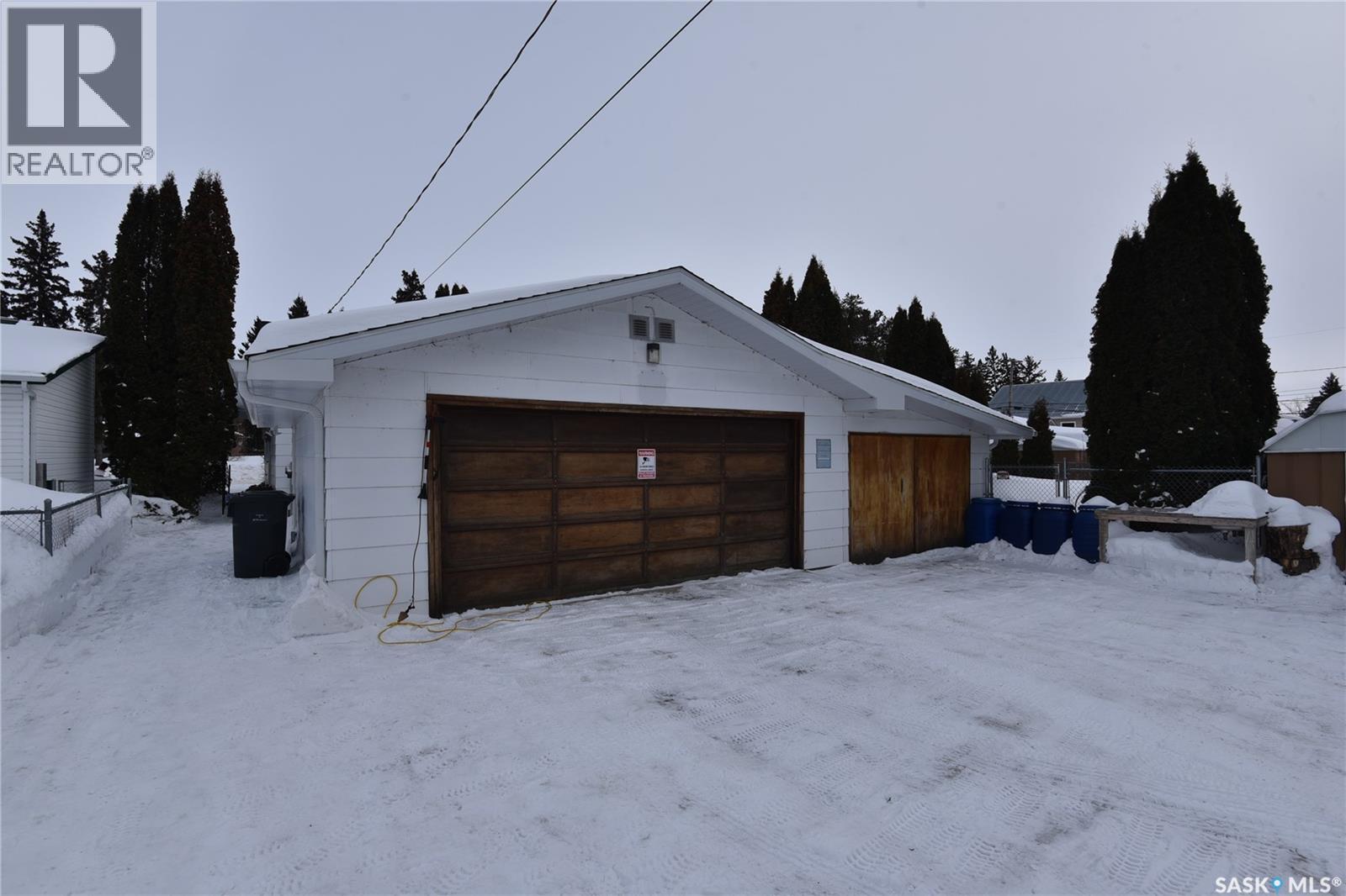 115 4Th Avenue E, Nipawin, SK - Outdoor With Exterior