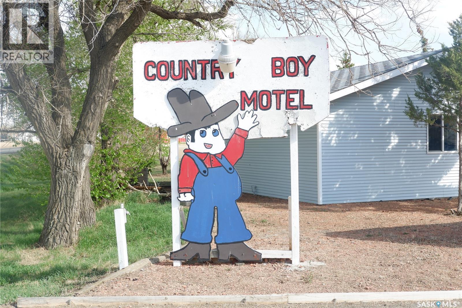 143 Railway Avenue, Coronach, SK