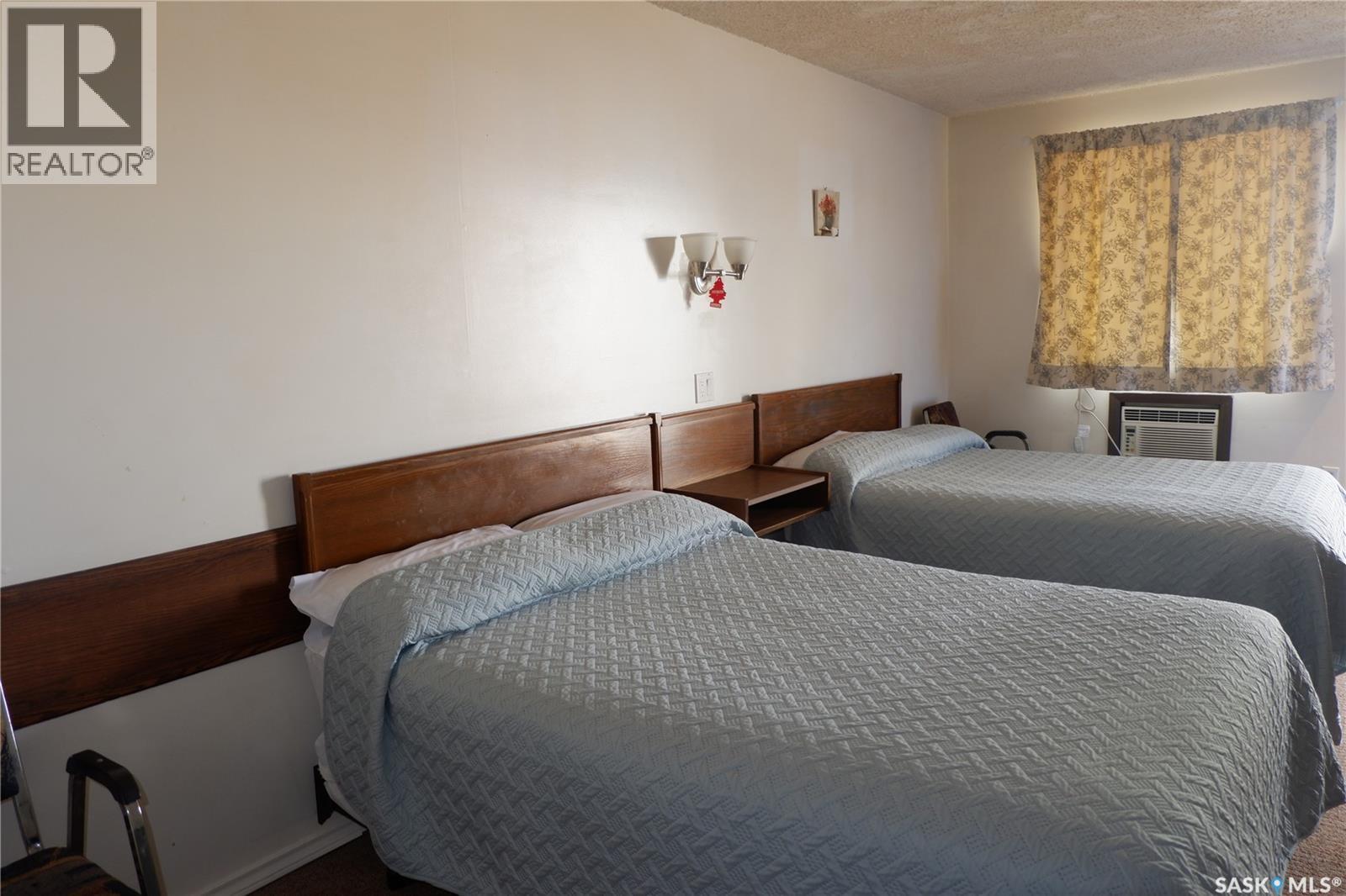 143 Railway Avenue, Coronach, SK