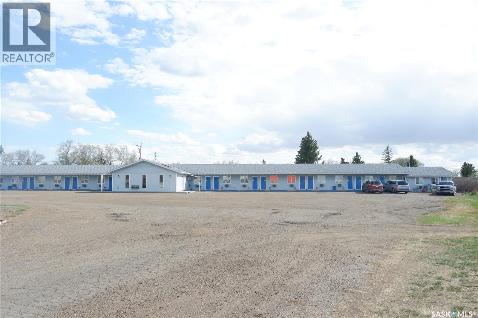 143 Railway Avenue, Coronach, SK