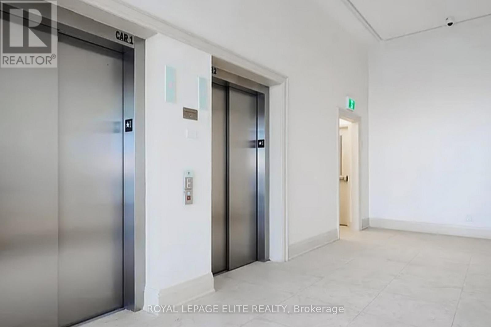 313 - 101 Cathedral High Street, Markham, ON - Indoor Photo Showing Other Room