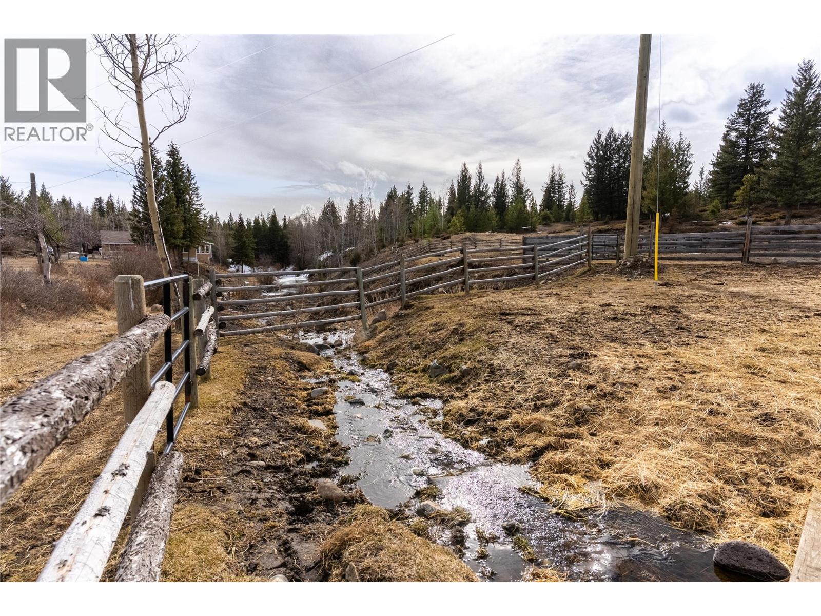 1556 Chasm Road, Clinton, BC - Outdoor With View