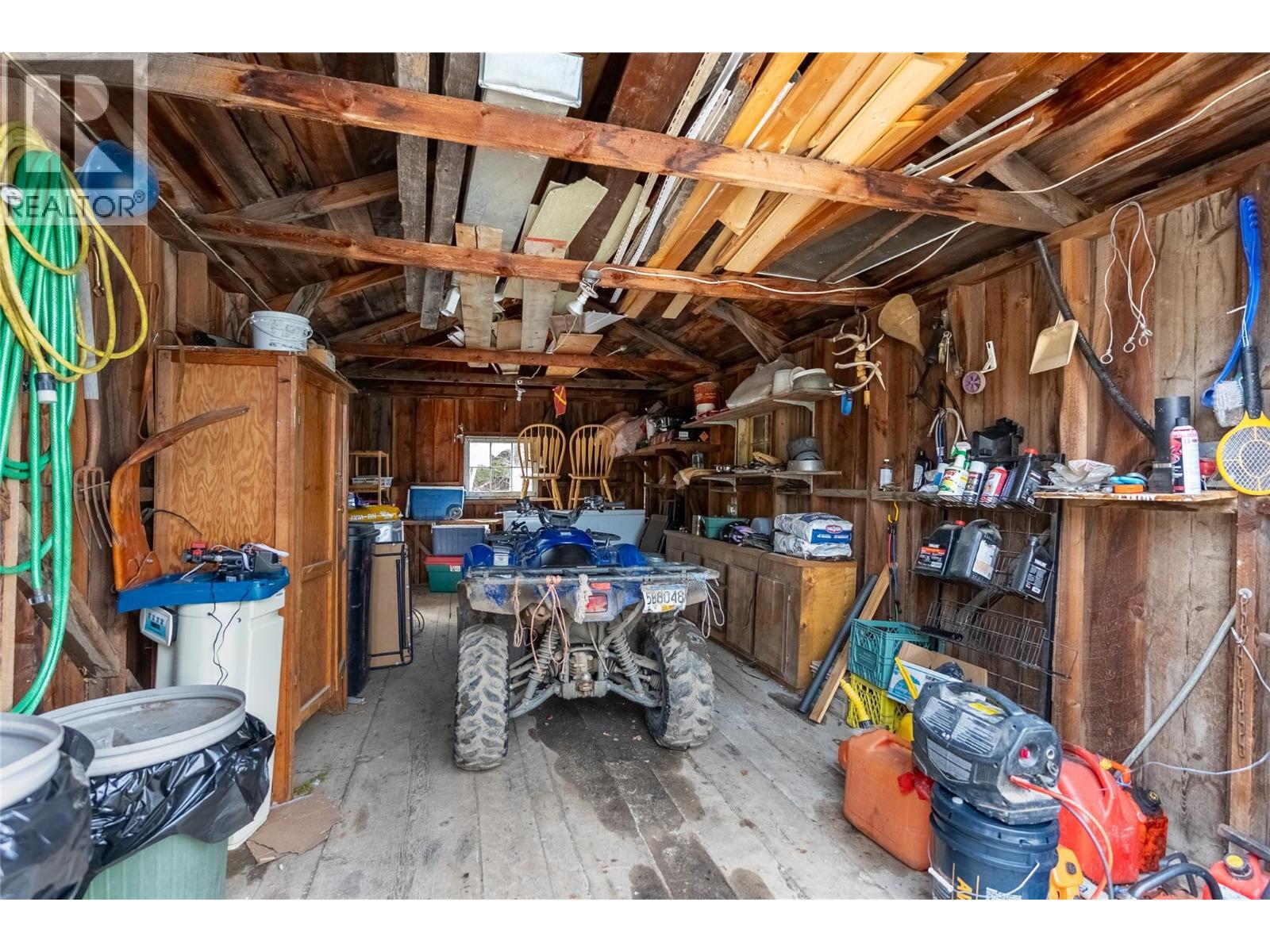 1556 Chasm Road, Clinton, BC - Indoor Photo Showing Basement
