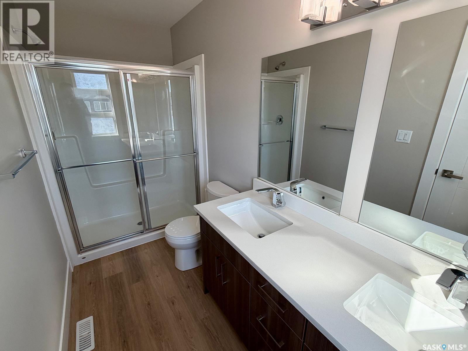 3326 Green Turtle Road, Regina, SK - Indoor Photo Showing Bathroom