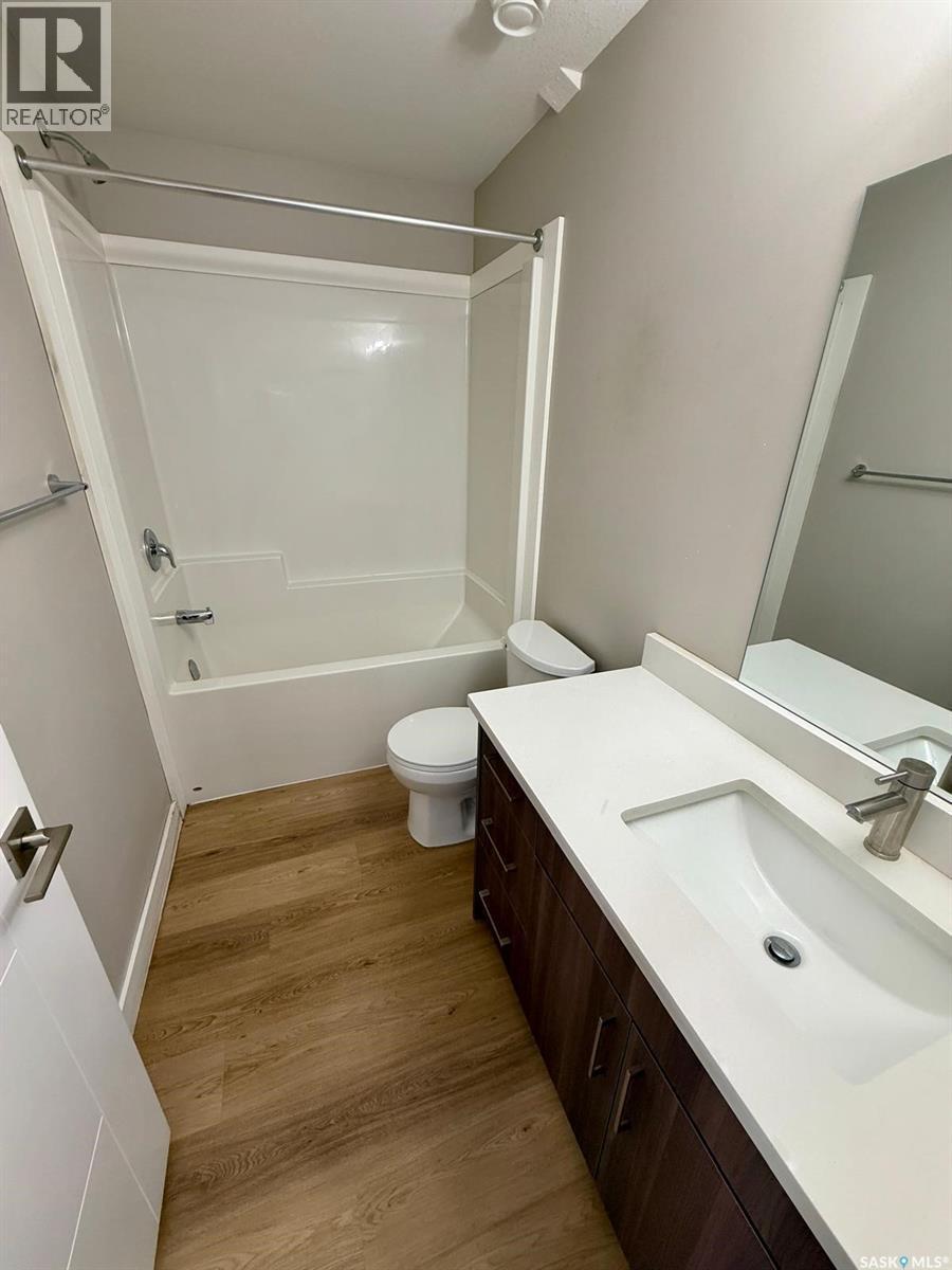 3326 Green Turtle Road, Regina, SK - Indoor Photo Showing Bathroom