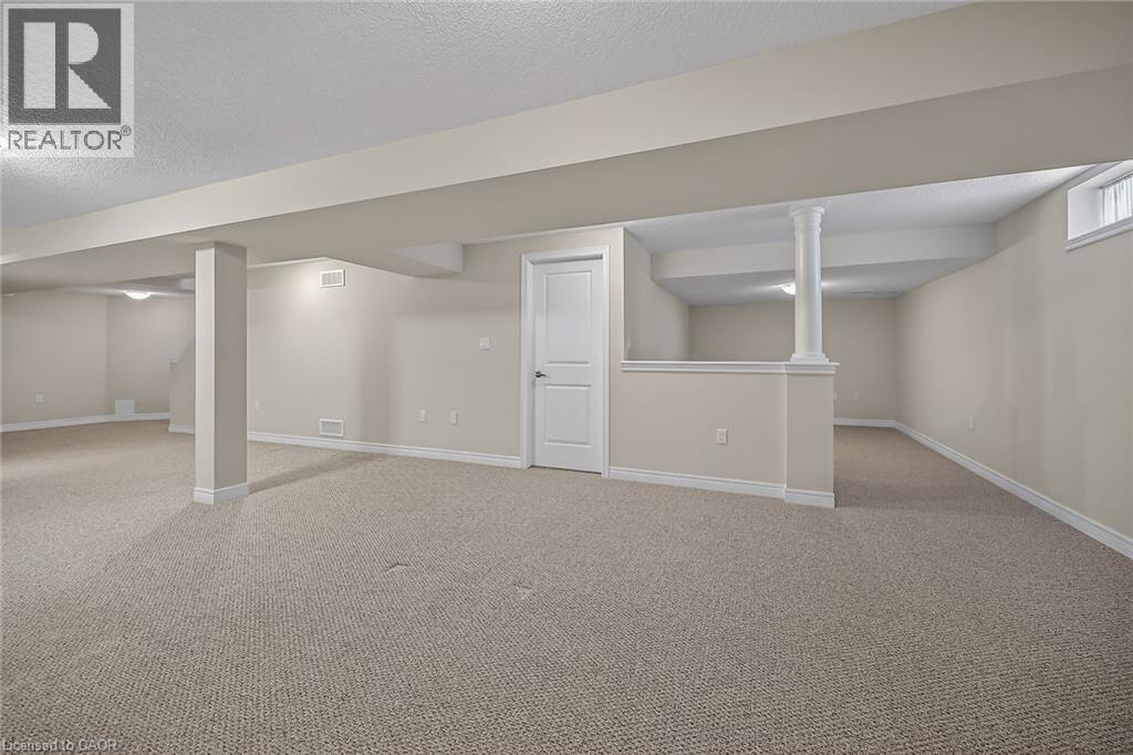 18 Ecker Lane, Hamilton, ON - Indoor