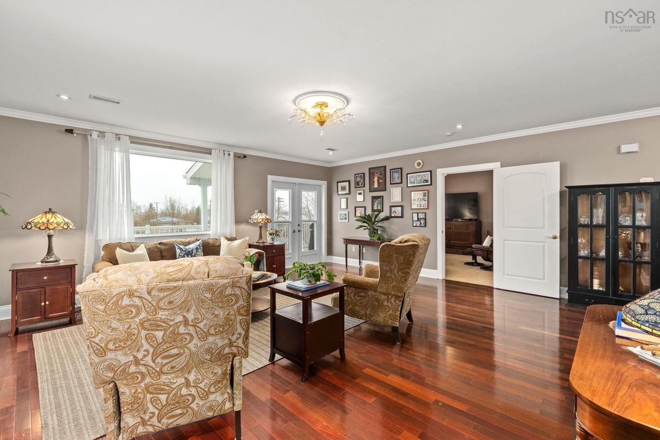 302 42 Bigelow Street, Wolfville, NS