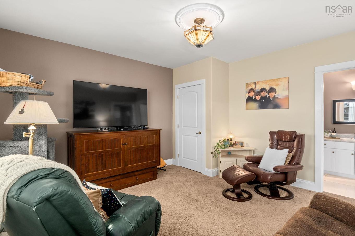 302 42 Bigelow Street, Wolfville, NS