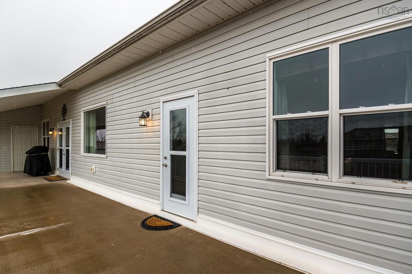 302 42 Bigelow Street, Wolfville, NS
