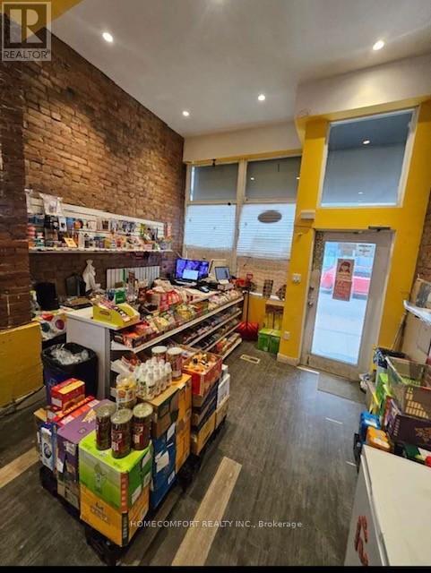 172 King Street W, Hamilton, ON