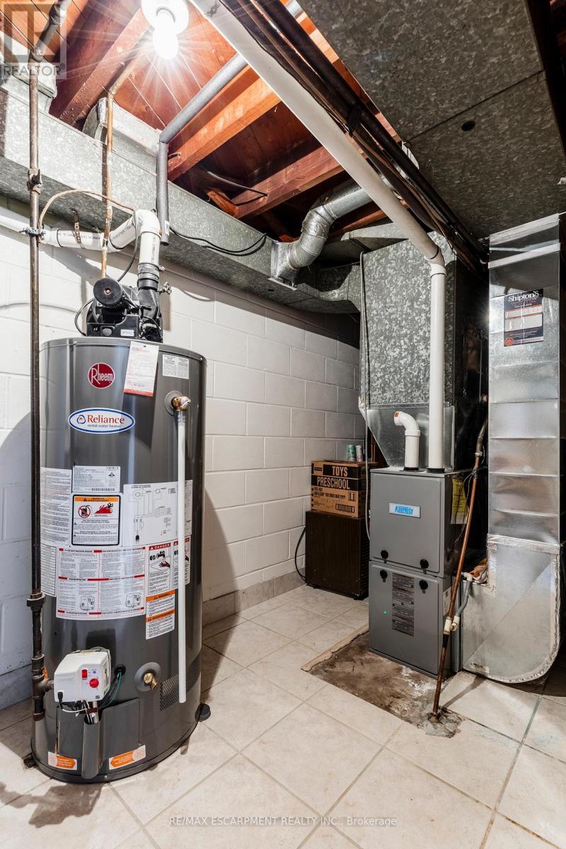 118 Julian Avenue, Hamilton, ON - Indoor Photo Showing Basement
