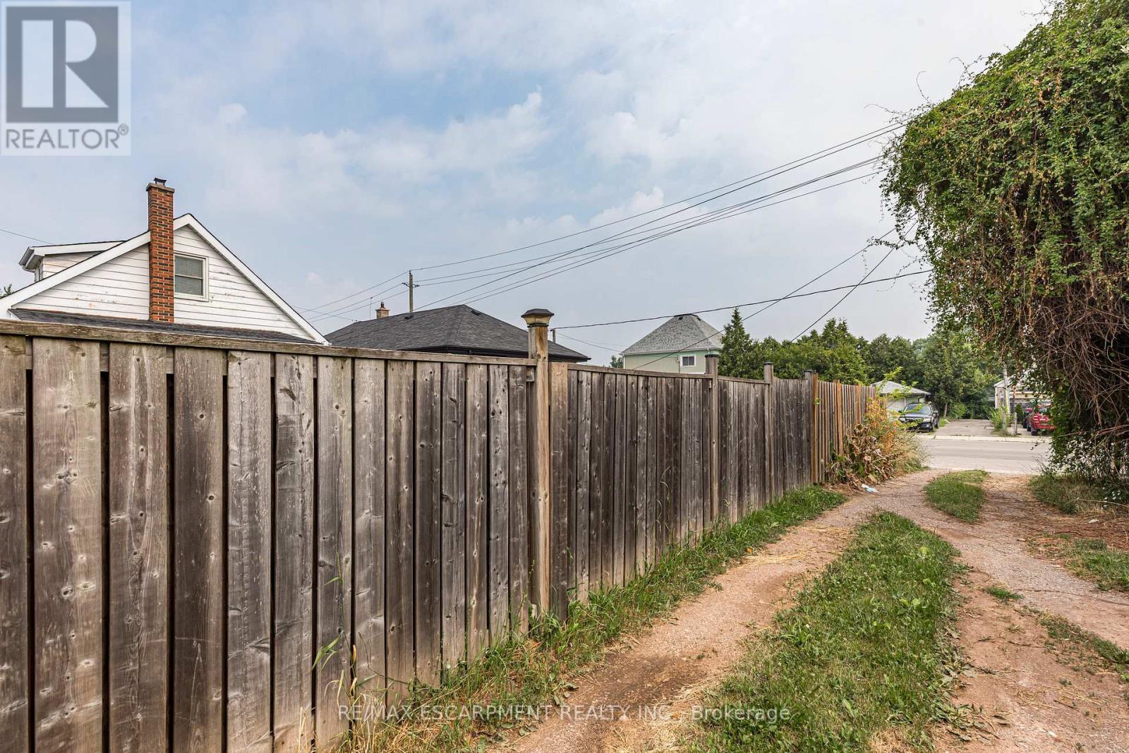 118 Julian Avenue, Hamilton, ON - Outdoor