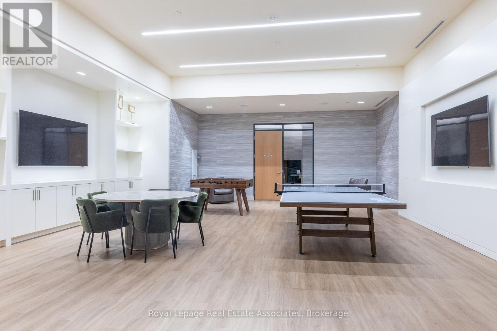 1121 - 8960 Jane Street, Vaughan, ON - Indoor