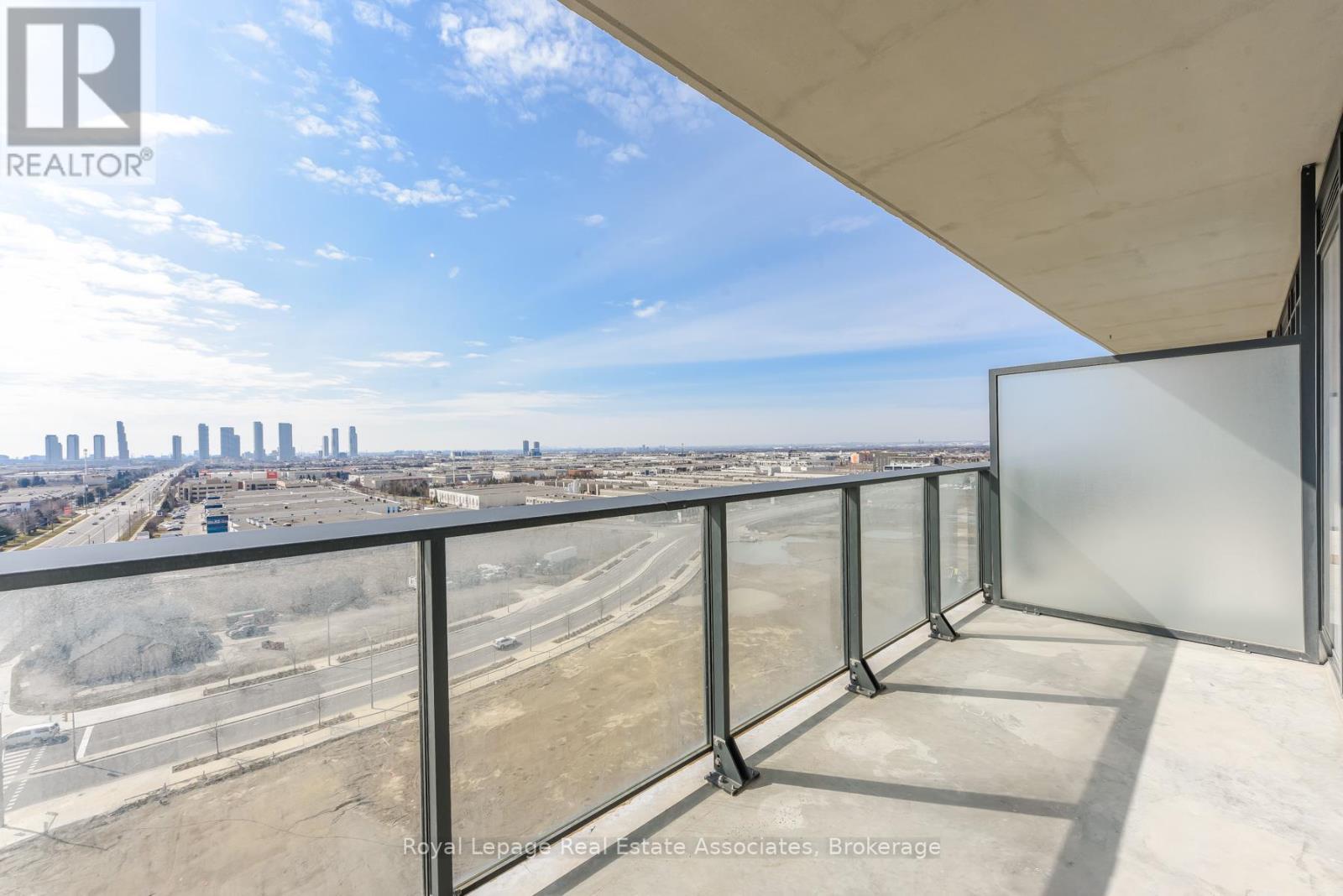 1121 - 8960 Jane Street, Vaughan, ON - Outdoor With Balcony With View With Exterior