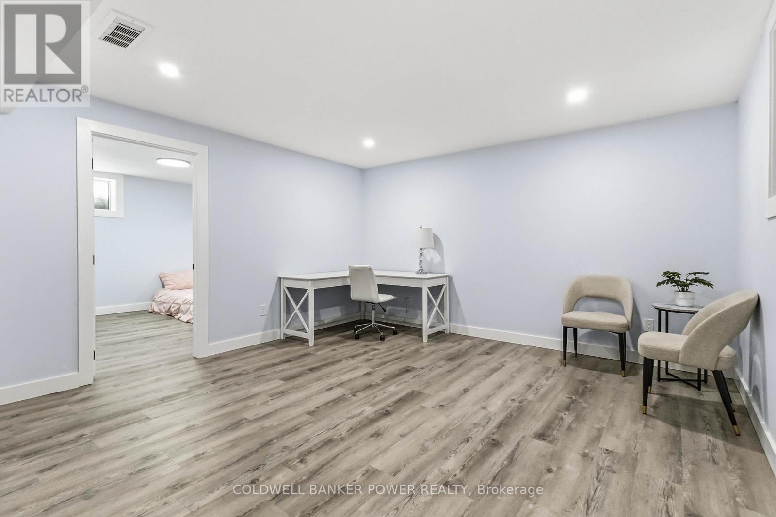 2884 Doyle Drive, London South (South U), ON - Indoor