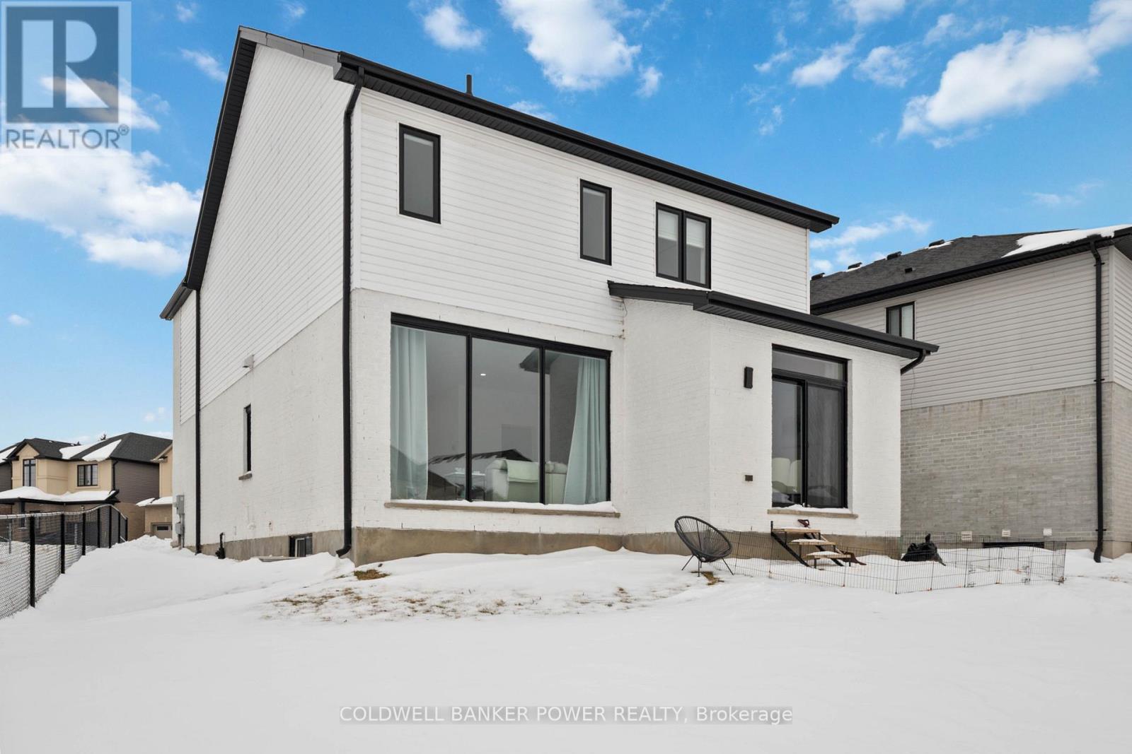 2884 Doyle Drive, London South (South U), ON - Outdoor With Exterior