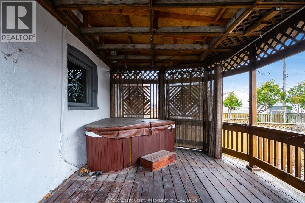 2436 Turner, Windsor, ON - Outdoor With Deck Patio Veranda With Exterior