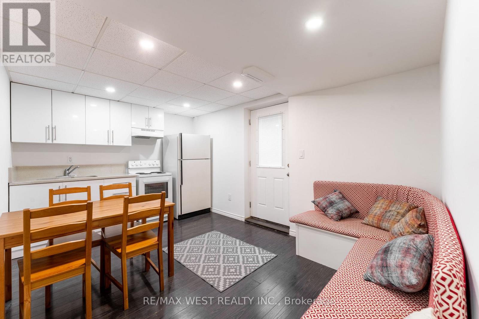 721 Acadia Drive, Hamilton, ON - Indoor