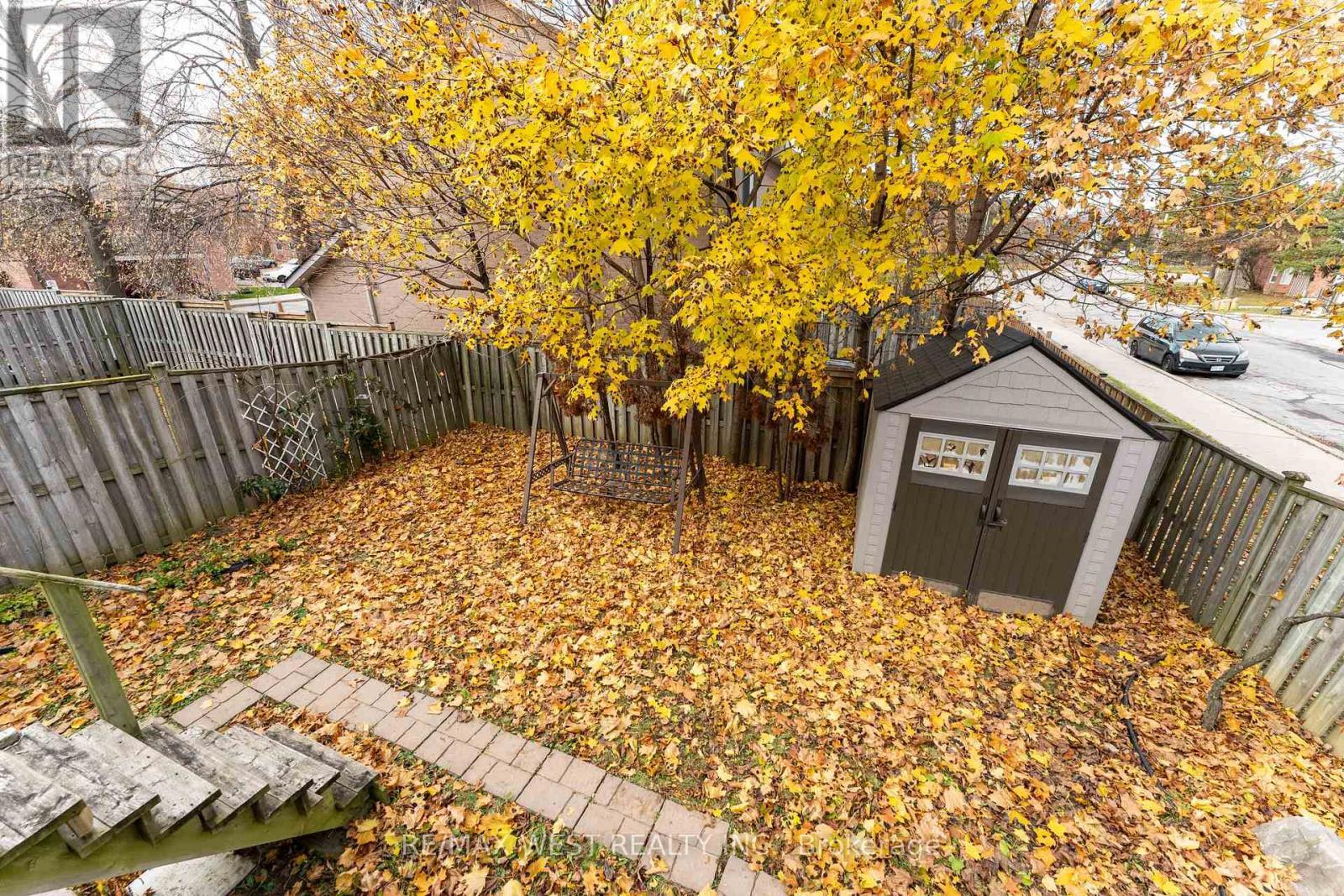 721 Acadia Drive, Hamilton, ON - Outdoor