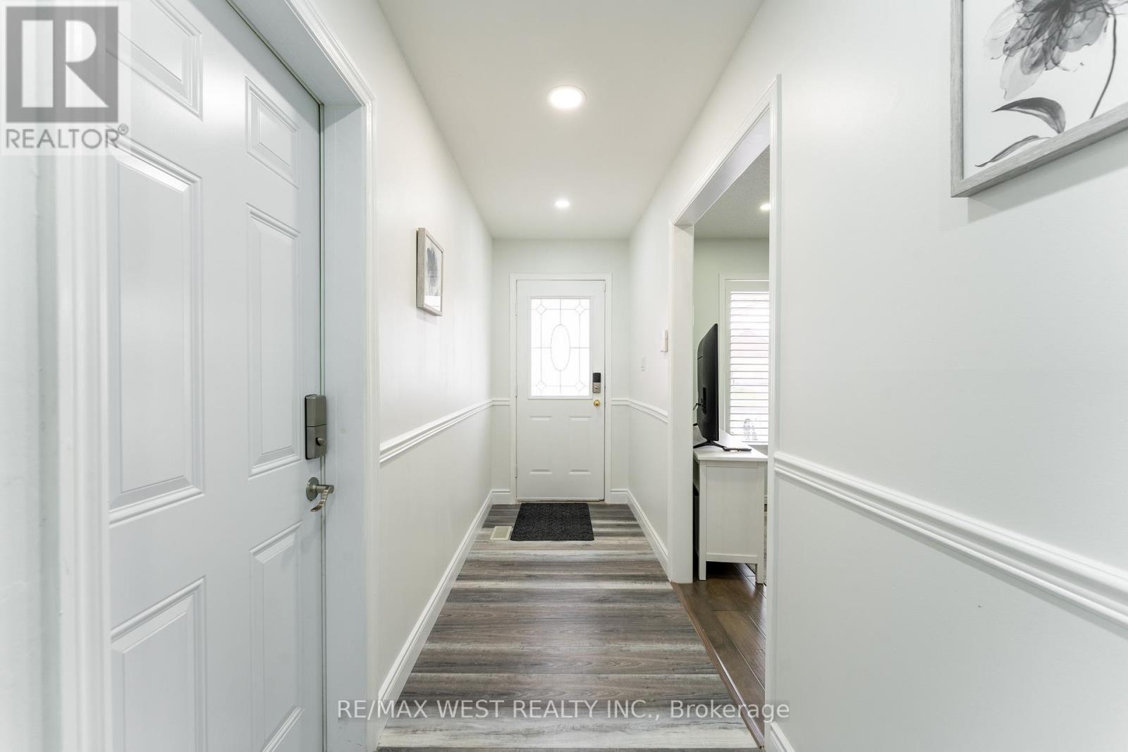 721 Acadia Drive, Hamilton, ON - Indoor Photo Showing Other Room