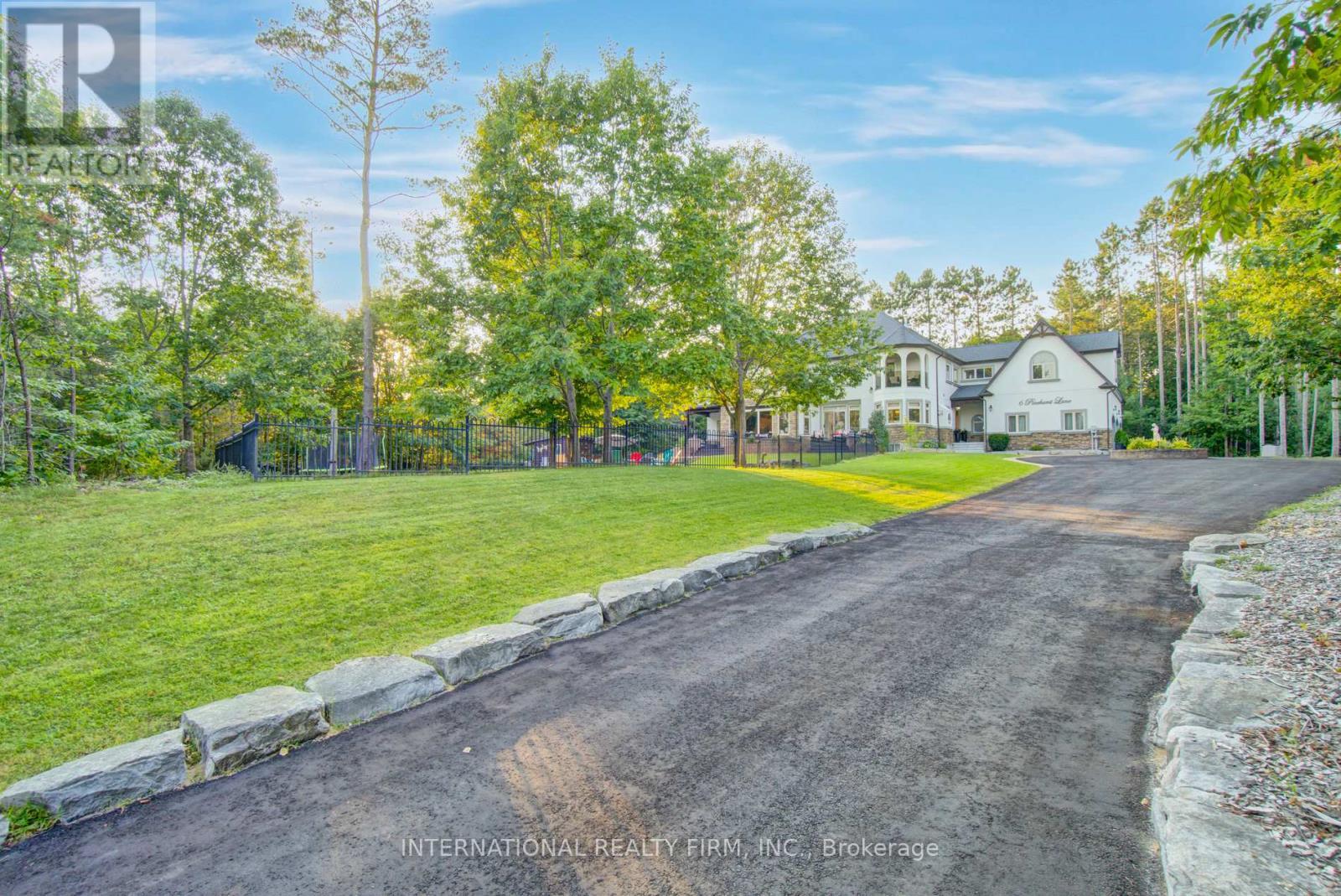 6 Pinehurst Lane, Springwater, ON - Outdoor