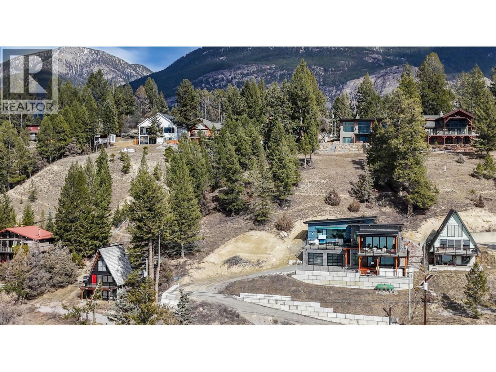 1172 Baltac Road, Windermere, BC