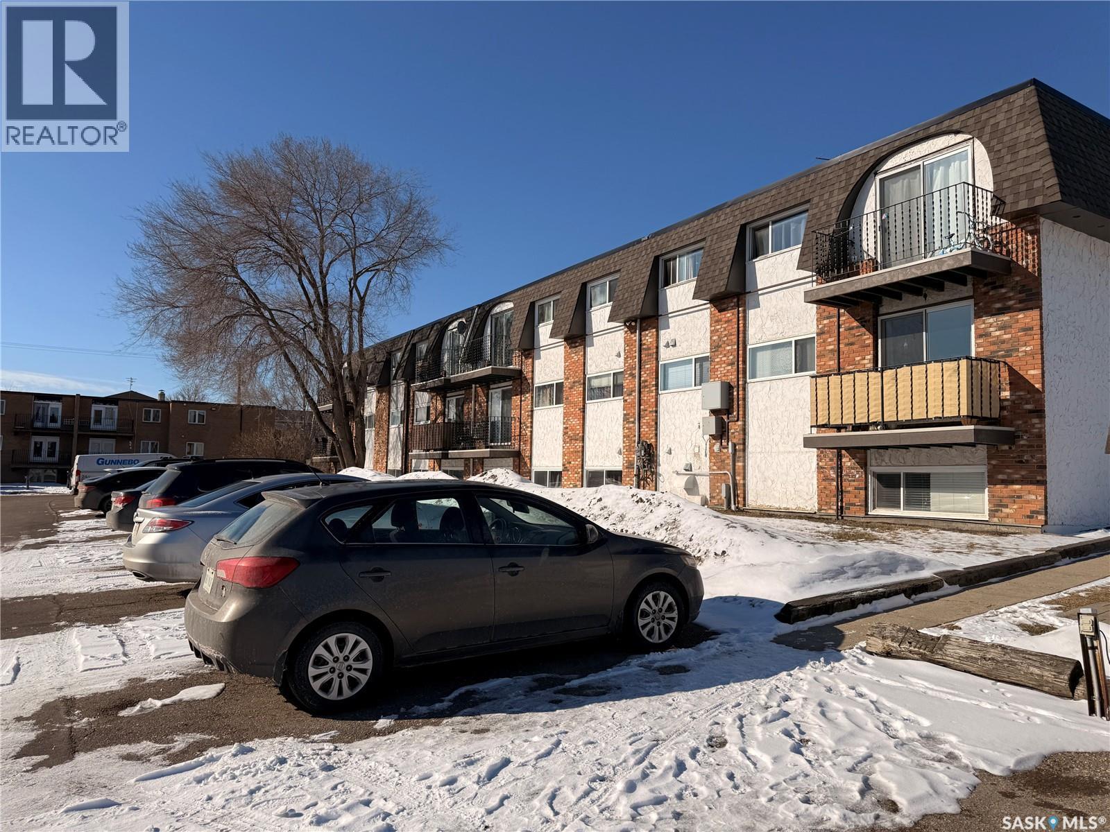 17 3625 Chaben Place, Saskatoon, SK - Outdoor