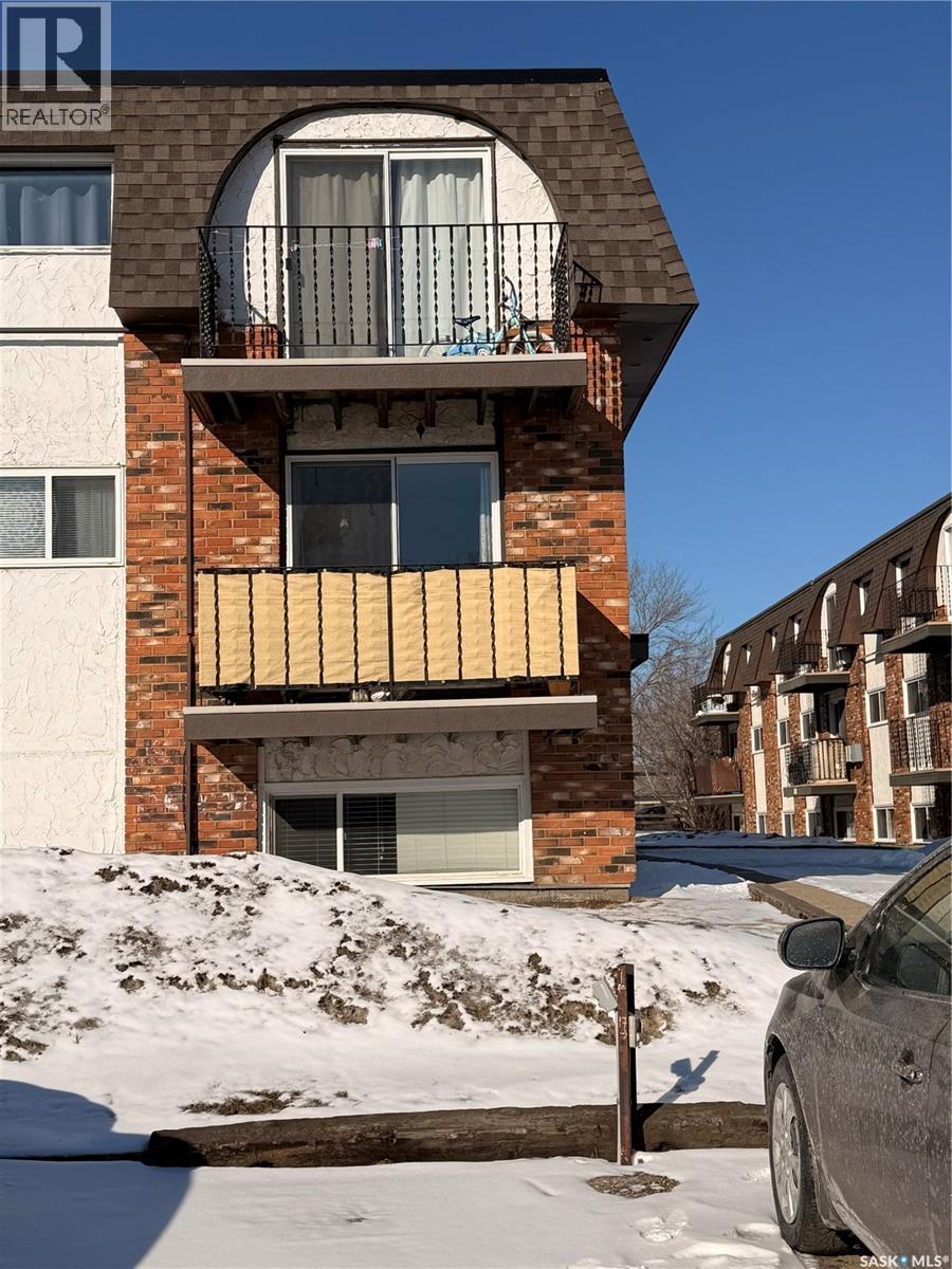 17 3625 Chaben Place, Saskatoon, SK - Outdoor